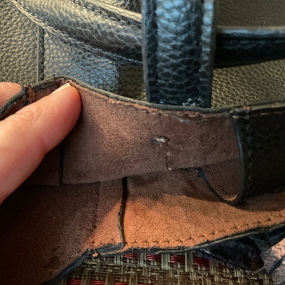 Steve Madden Shoulder bag, no strap with leopard scarf . - Picture 6 of 6